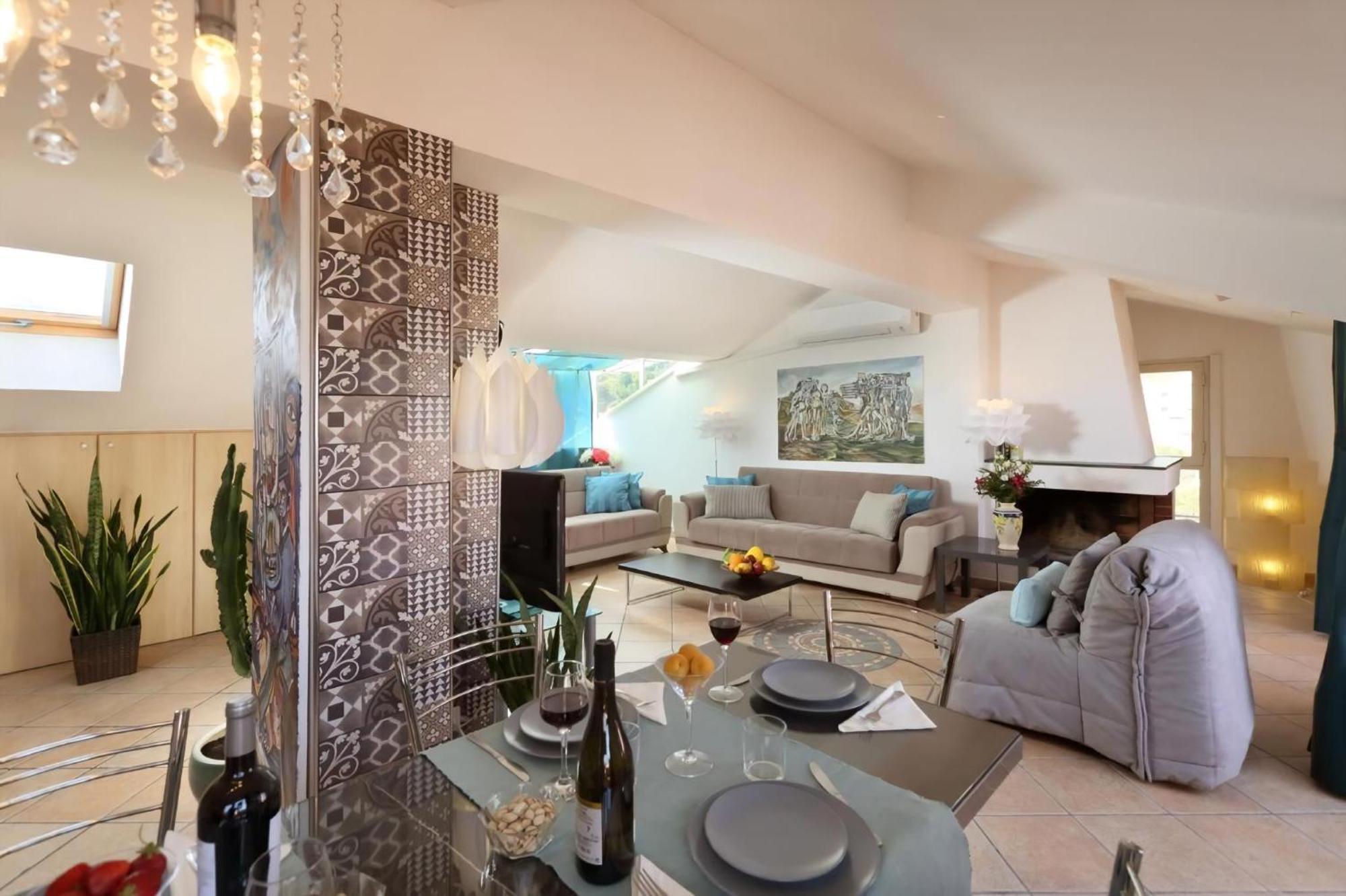 Penthouse Mit Blick Auf Wasser Taormina