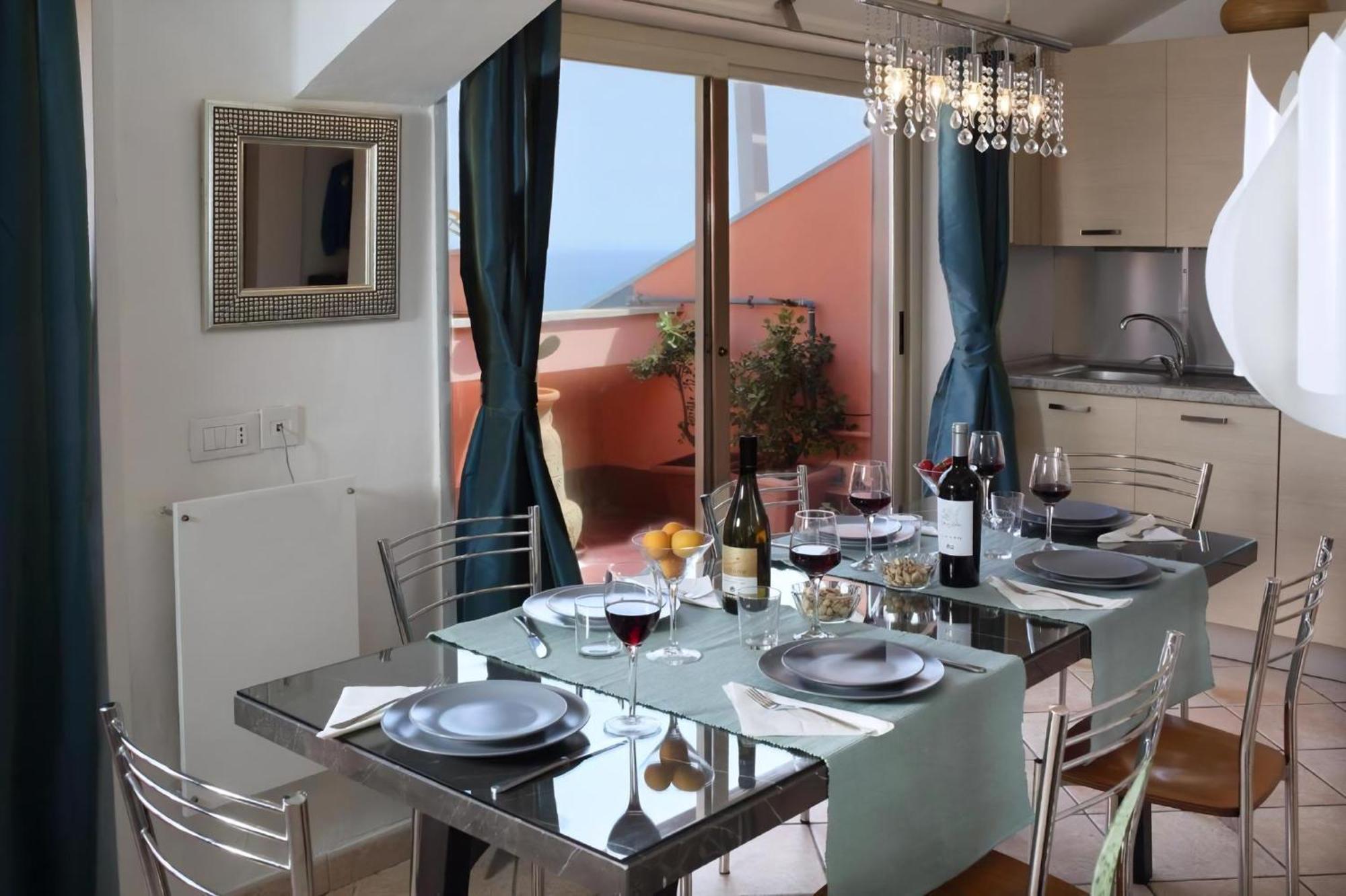 Penthouse Mit Blick Auf Wasser Lejlighed Taormina
