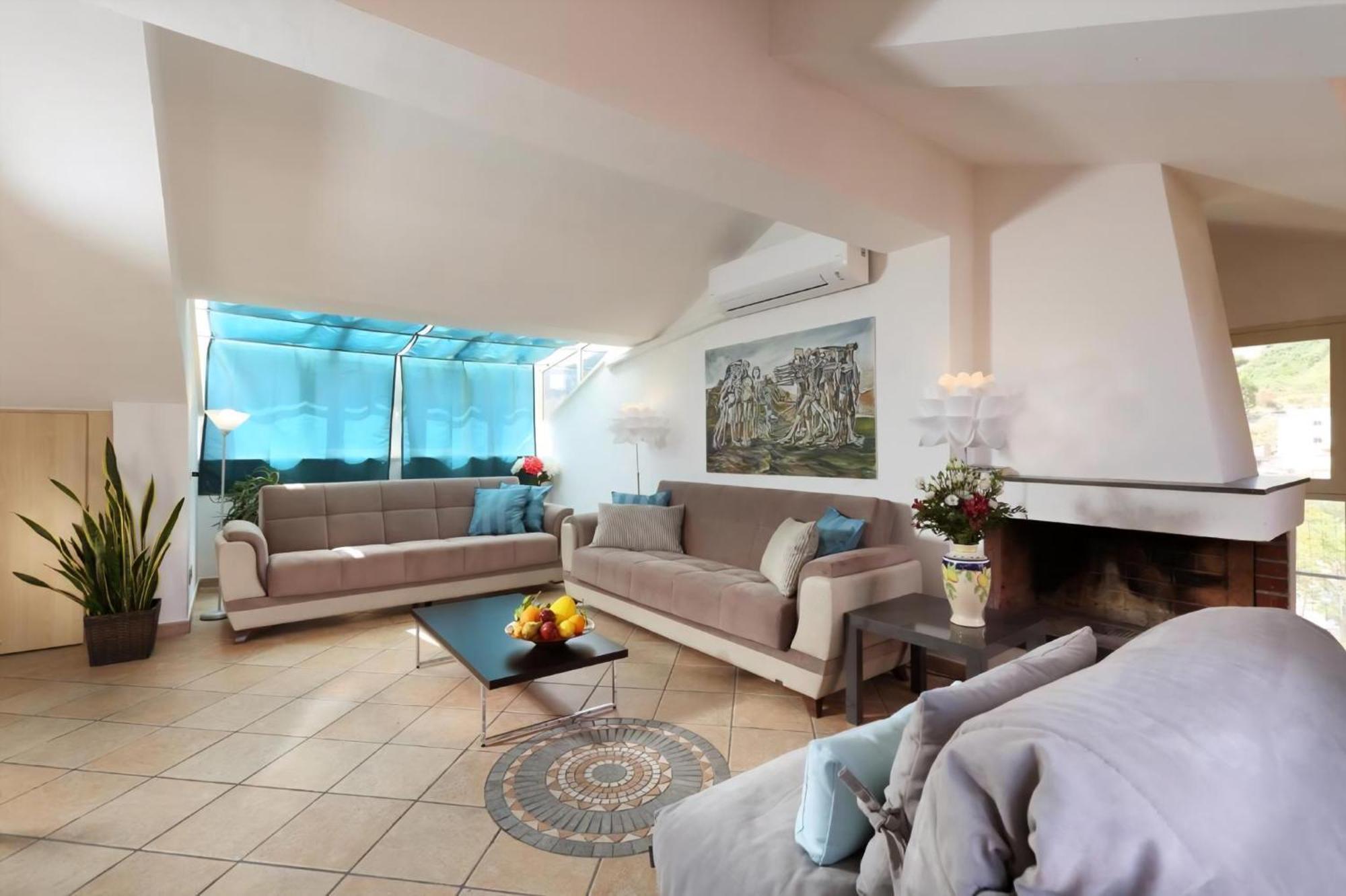 Penthouse Mit Blick Auf Wasser Taormina